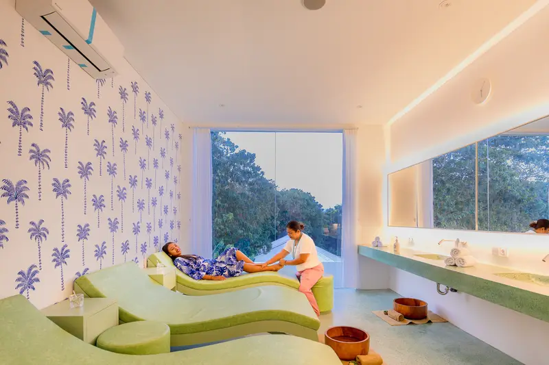Tonic Uluwatu — 25