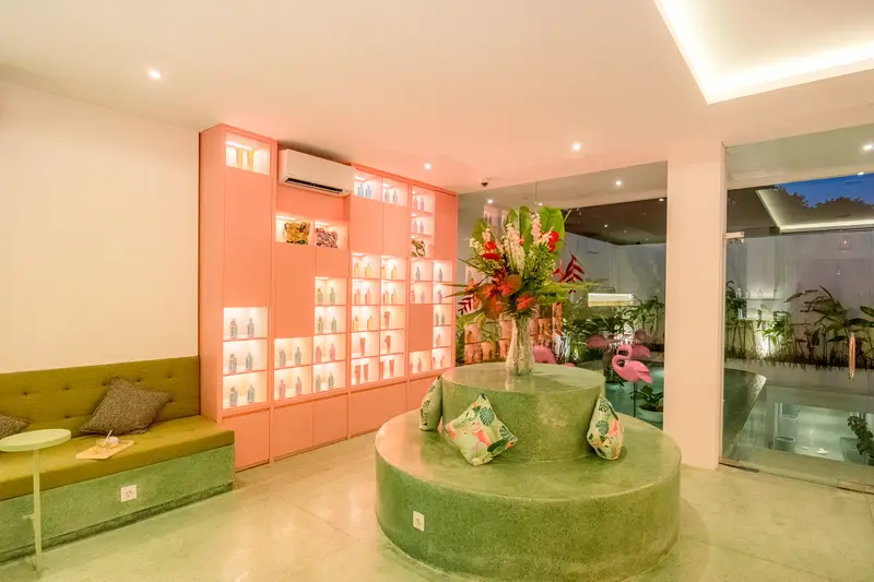 Tonic Uluwatu — 36